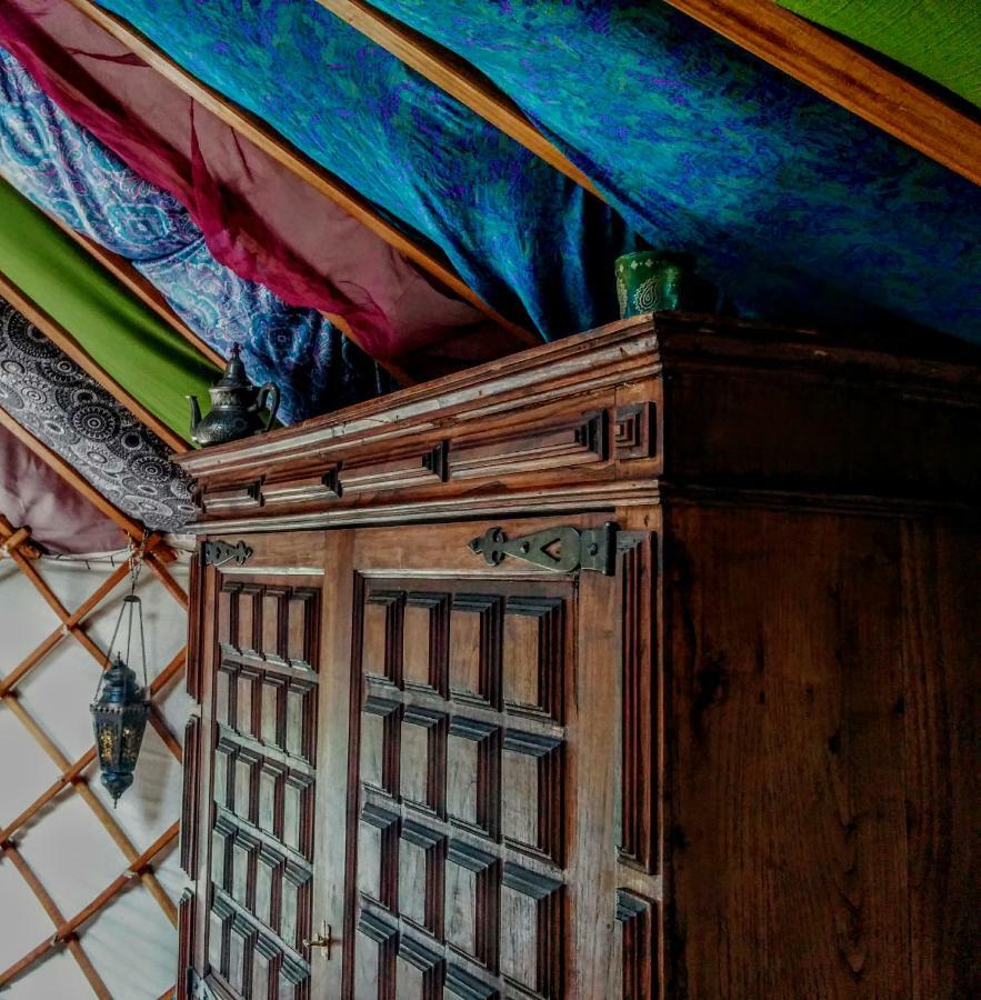 Star Gazing Luxury Yurt With River Views, Off Grid Eco Living Vale do Barco Exteriör bild
